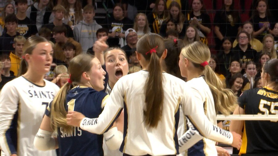 New season, new classification for two-time state volleyball runner-up Central Catholic