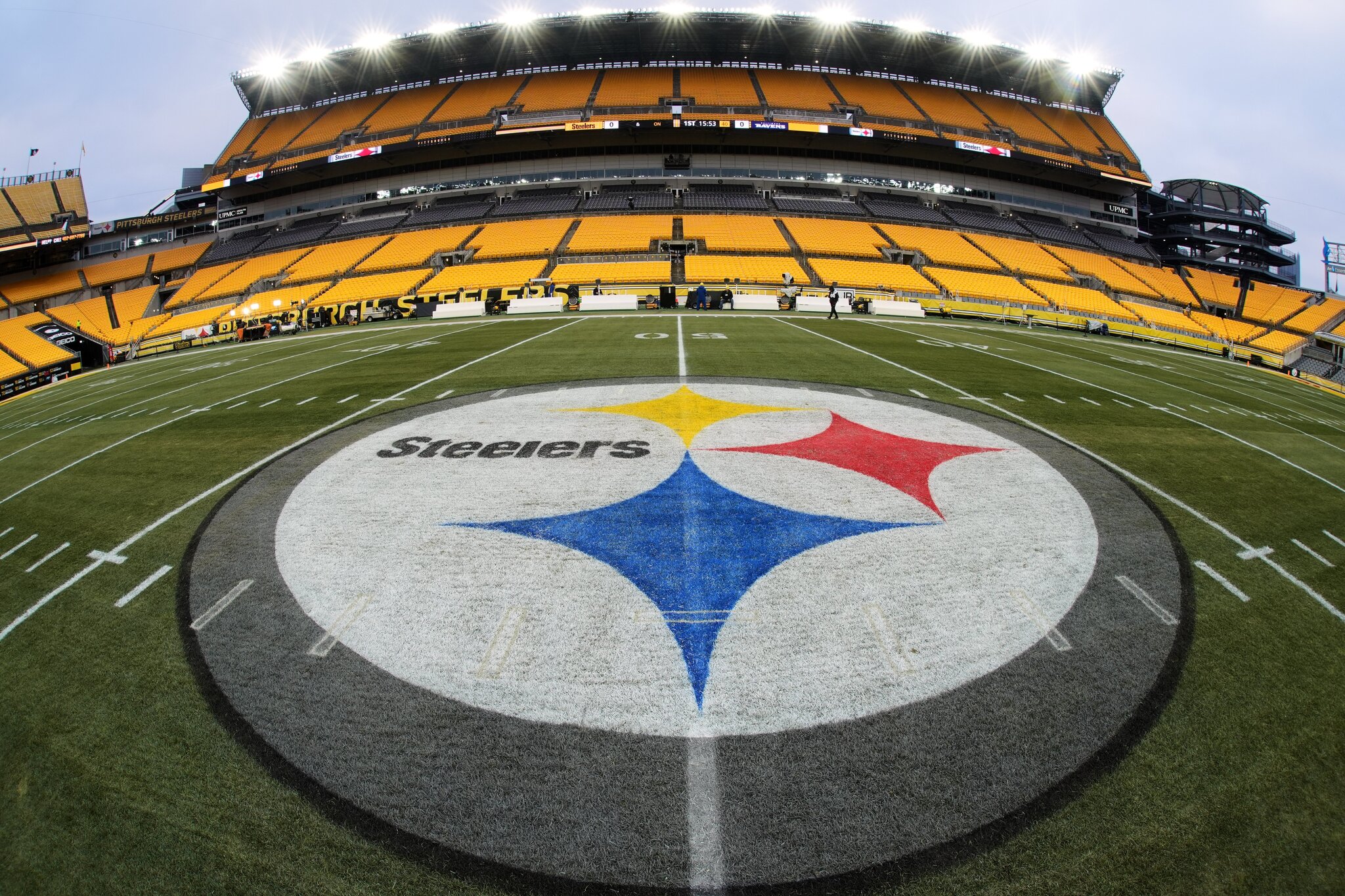 Steelers sign hard-hitting former Pitt safety