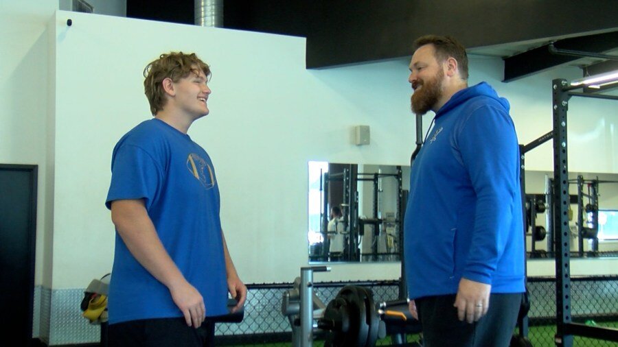 Schroeder senior lineman Terry following in footsteps of NFL dad