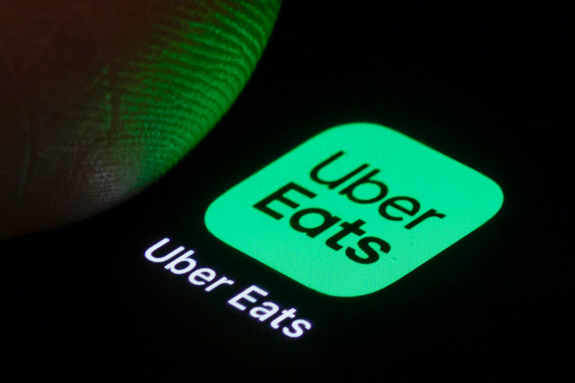Uber is partnering with Zipline to bring drone delivery to Uber Eats customers
