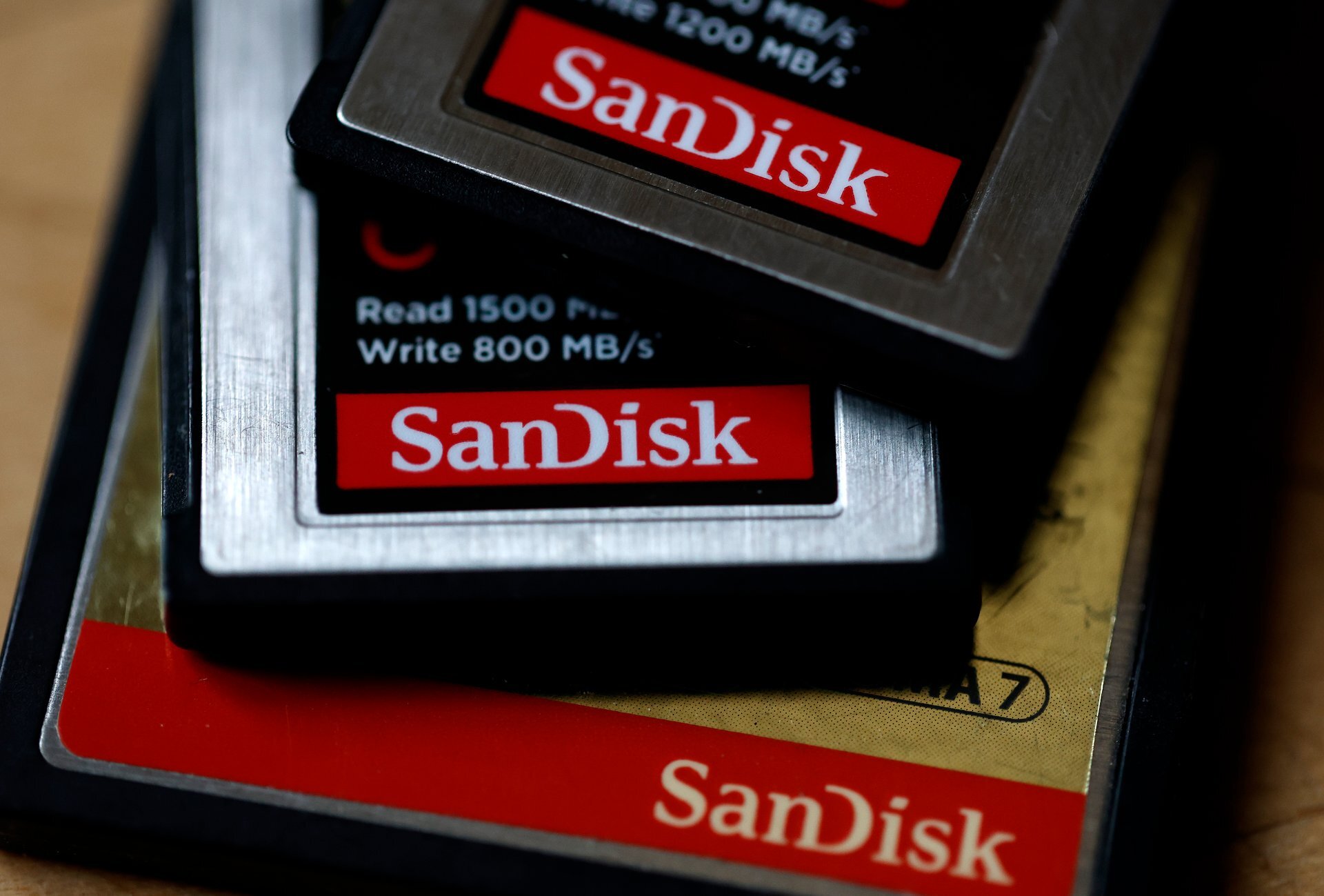 SanDisk stock sank after beating earnings
