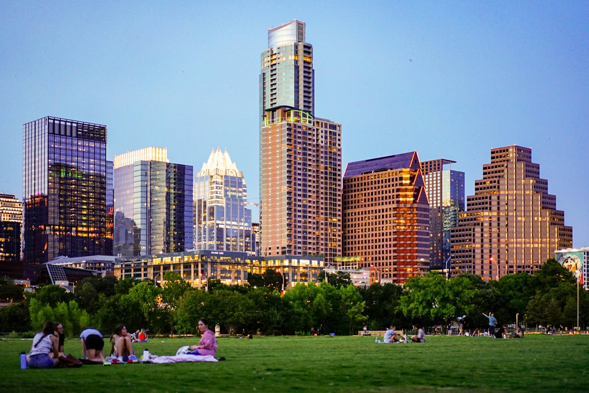 The 10 U.S. cities where neighbors volunteer and help each other most
