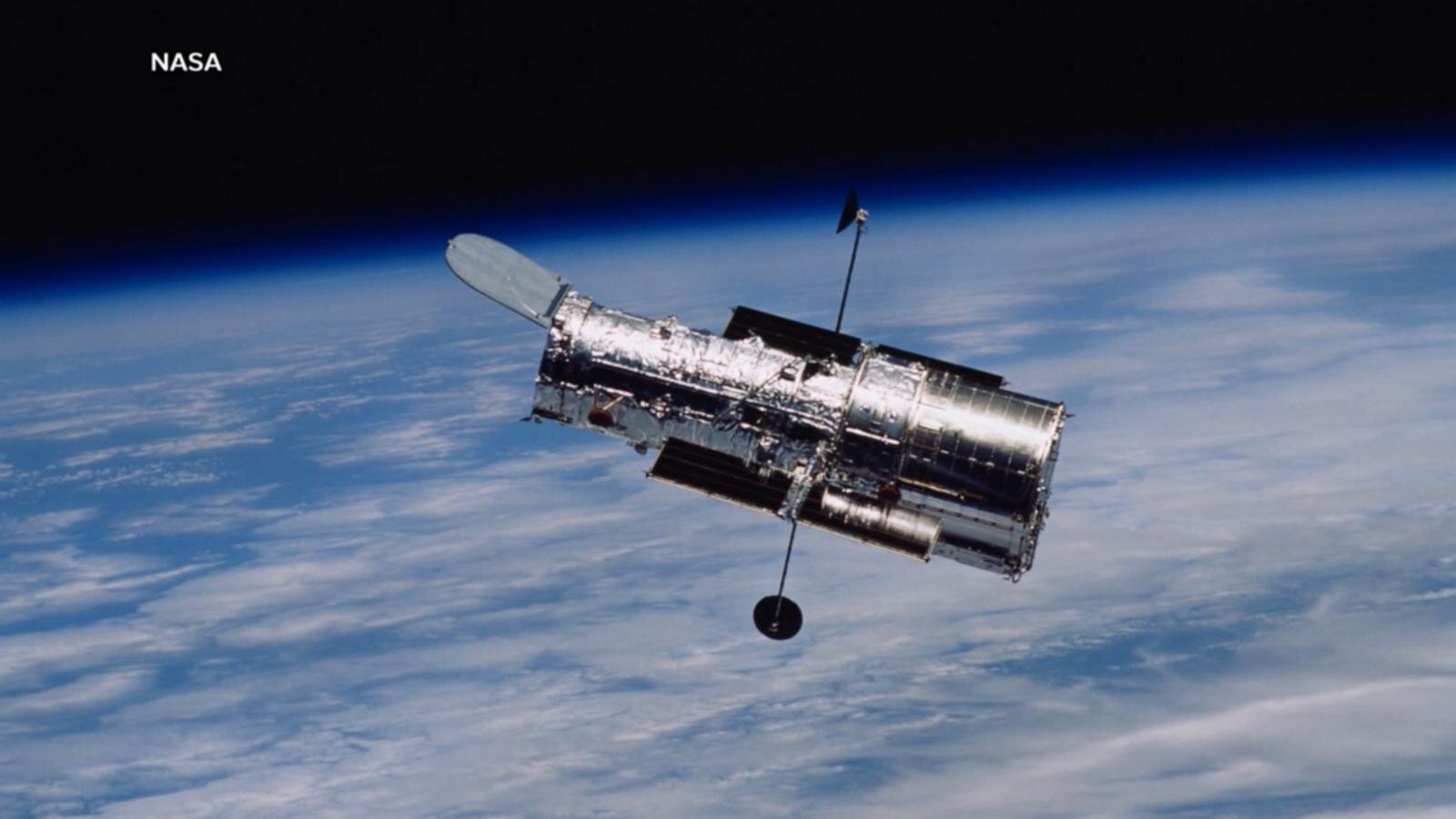 NASA launches revolutionary new telescope