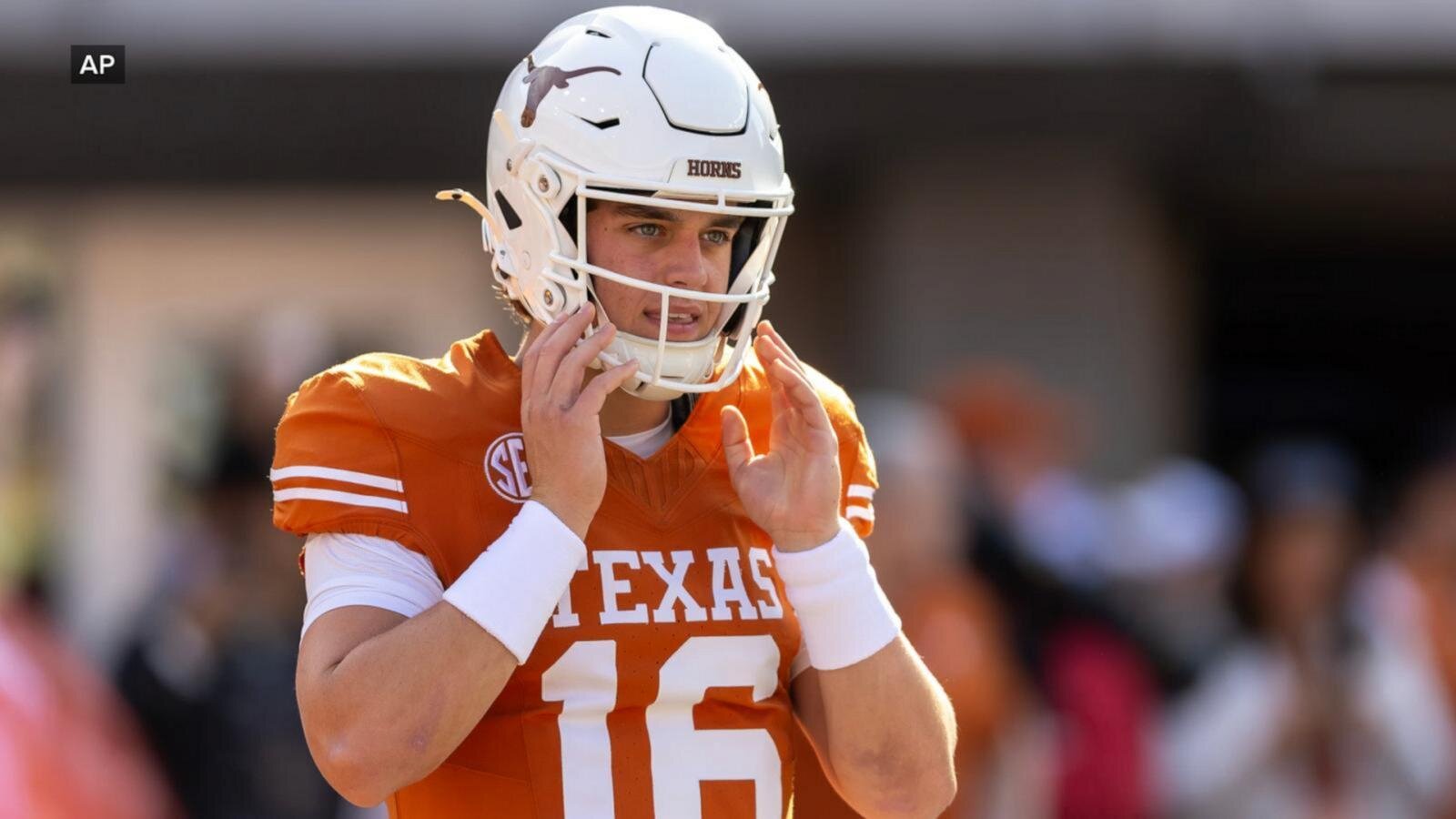 Top college quarterbacks to watch this season