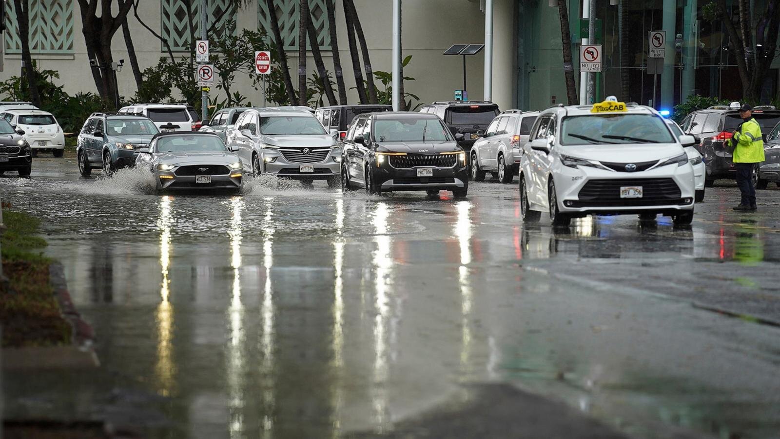 Tropical Storm Moke develops, expected to bring flooding rains to Hawaii's Big Island