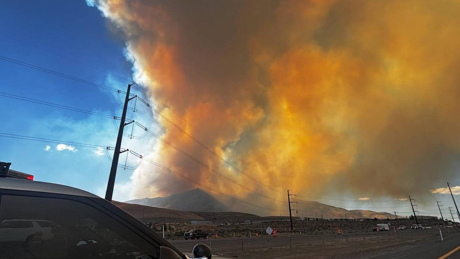 Fast-growing Hawk Fire explodes to 10,000 acres, spurs evacuations outside Reno