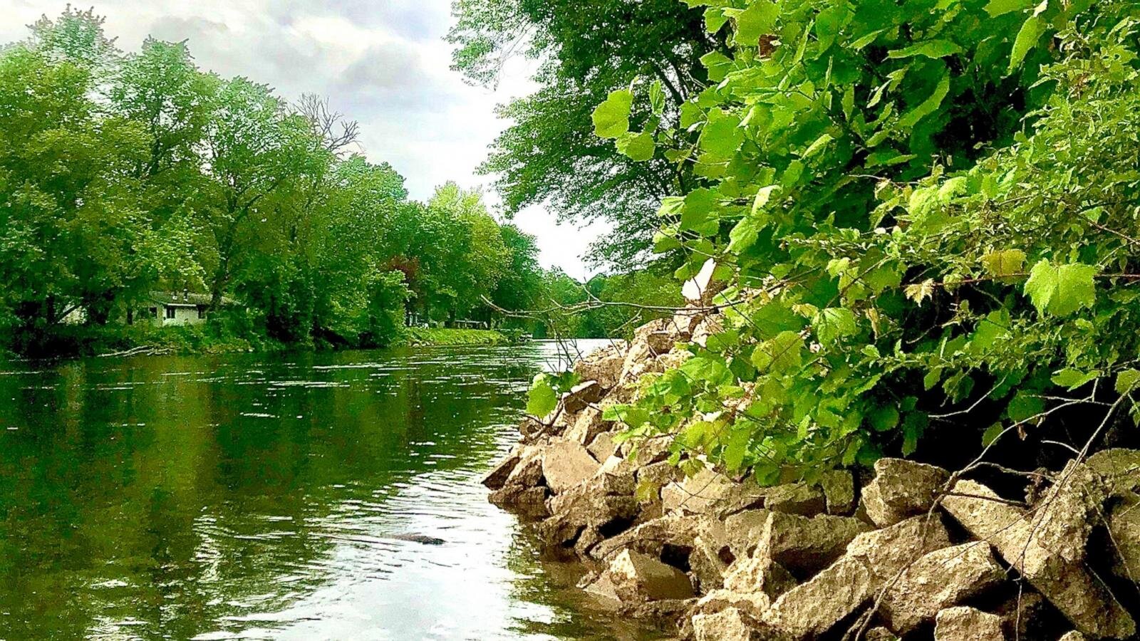 2 adults, 9-year-old who went missing after tubing on river found safe