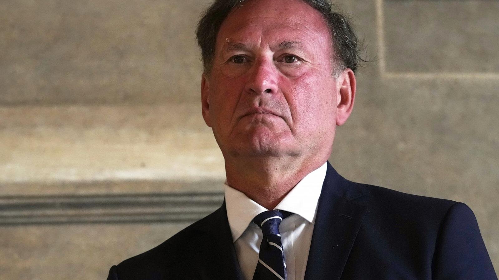 Justice Samuel Alito confirms he's staying on the Supreme Court for another term