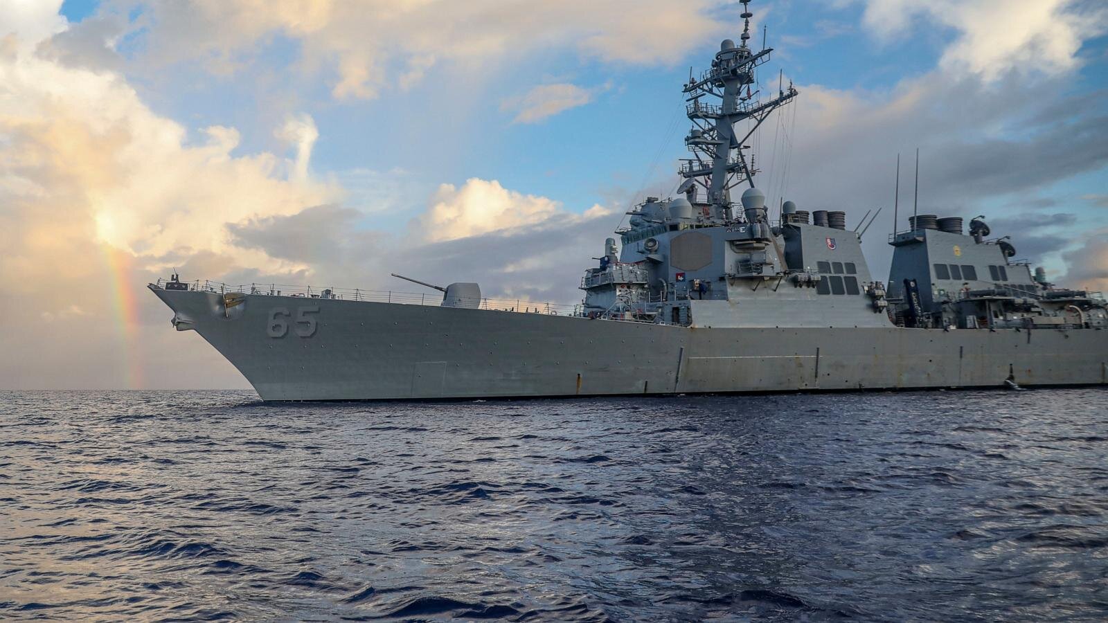 US Navy destroyer with 300 sailors aboard broke down for four days in the Pacific