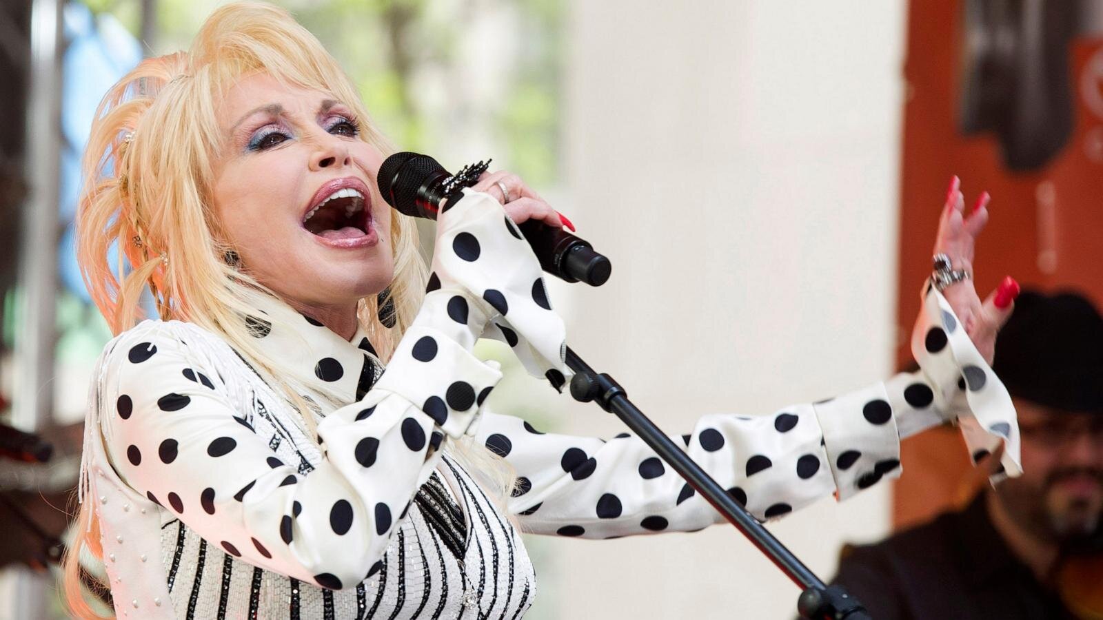 Was Dolly Parton a feminist? She wouldn’t say it, but fans heard it