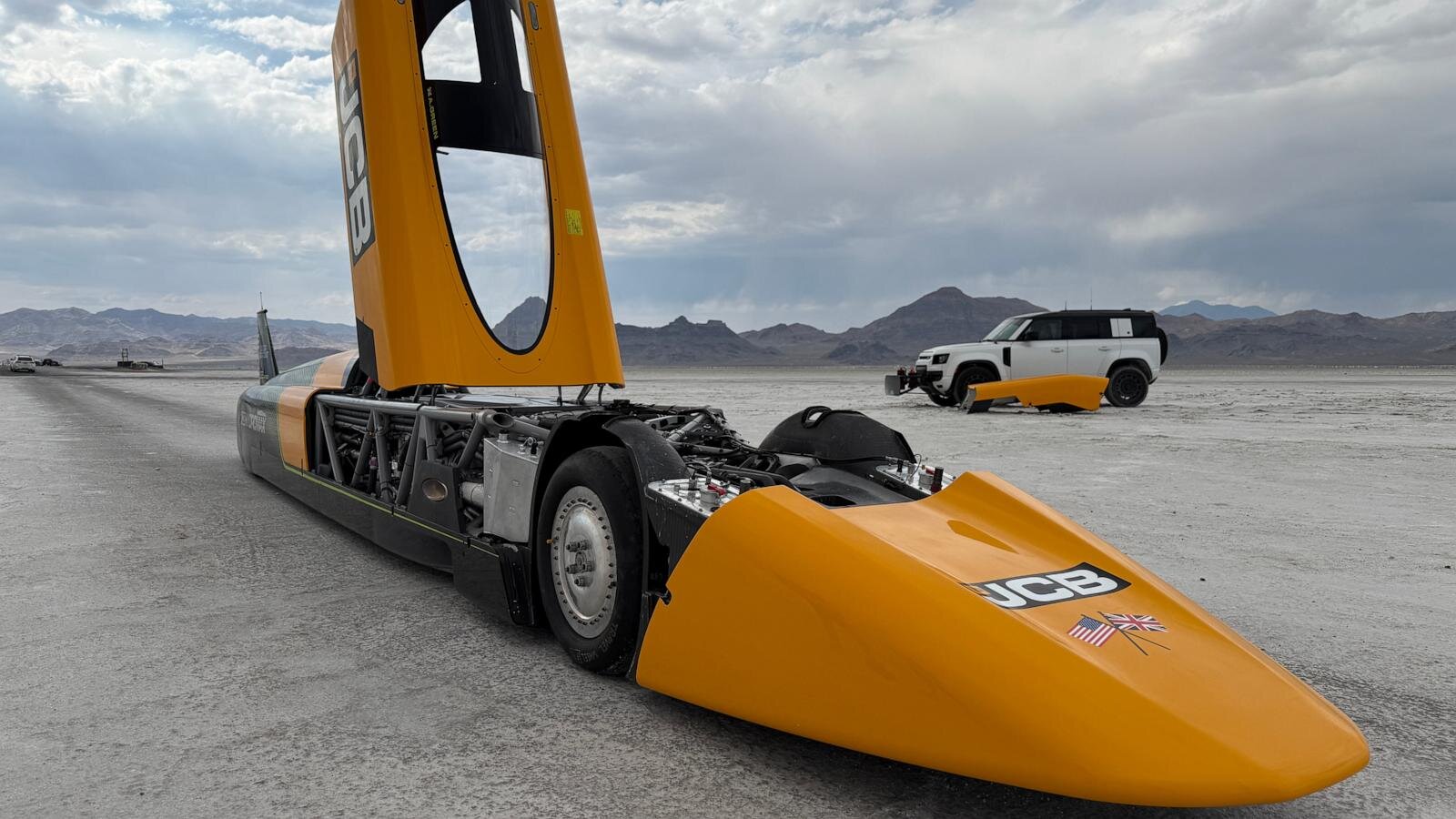 Britain's Andy Green sets another speed record, this time for fastest run in a hydrogen-powered car