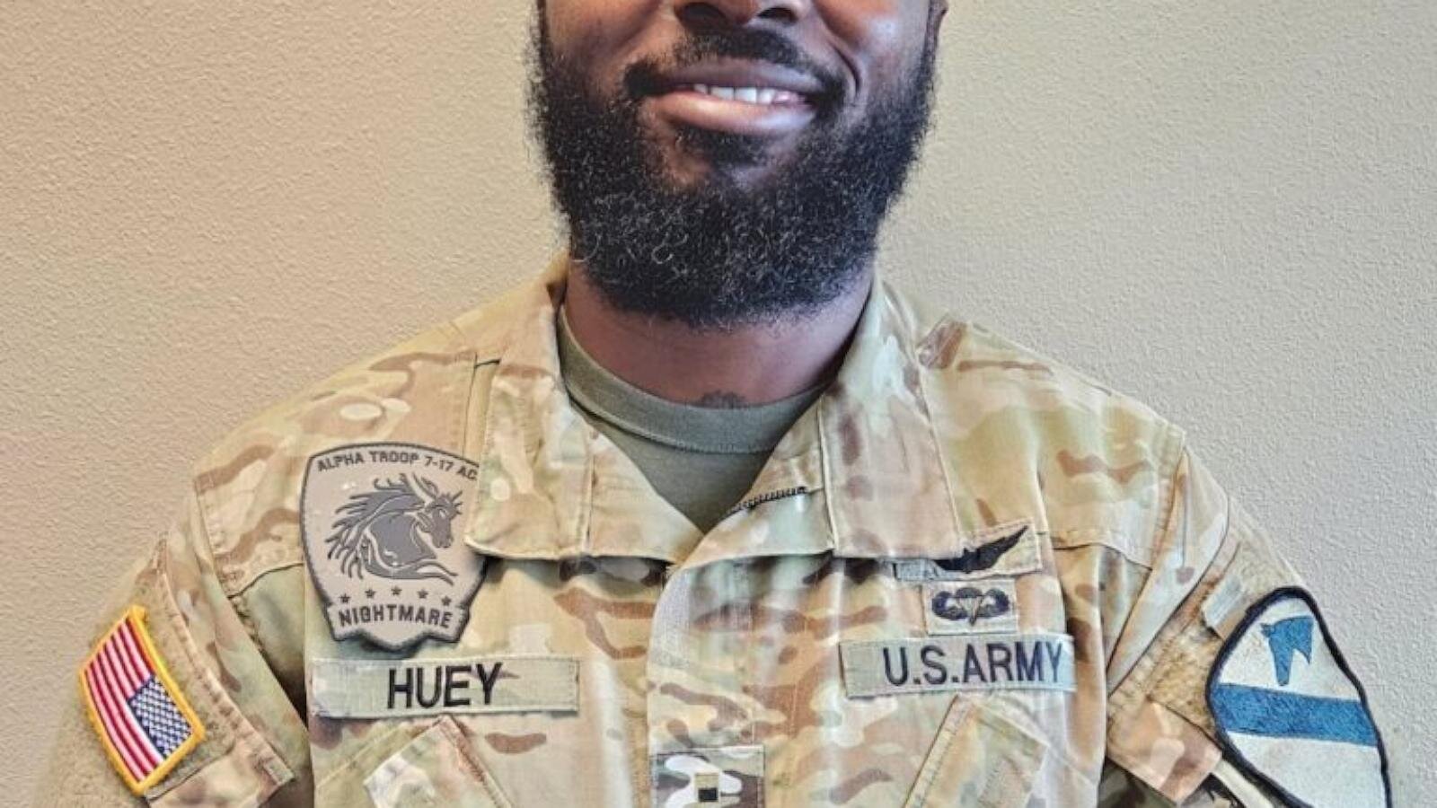 Army identifies identifies 2 Fort Hood helicopter pilots killed in Apache crash