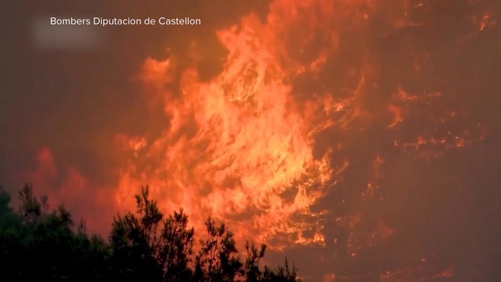 Hundreds of thousands forced to evacuate in Europe from raging wildfires