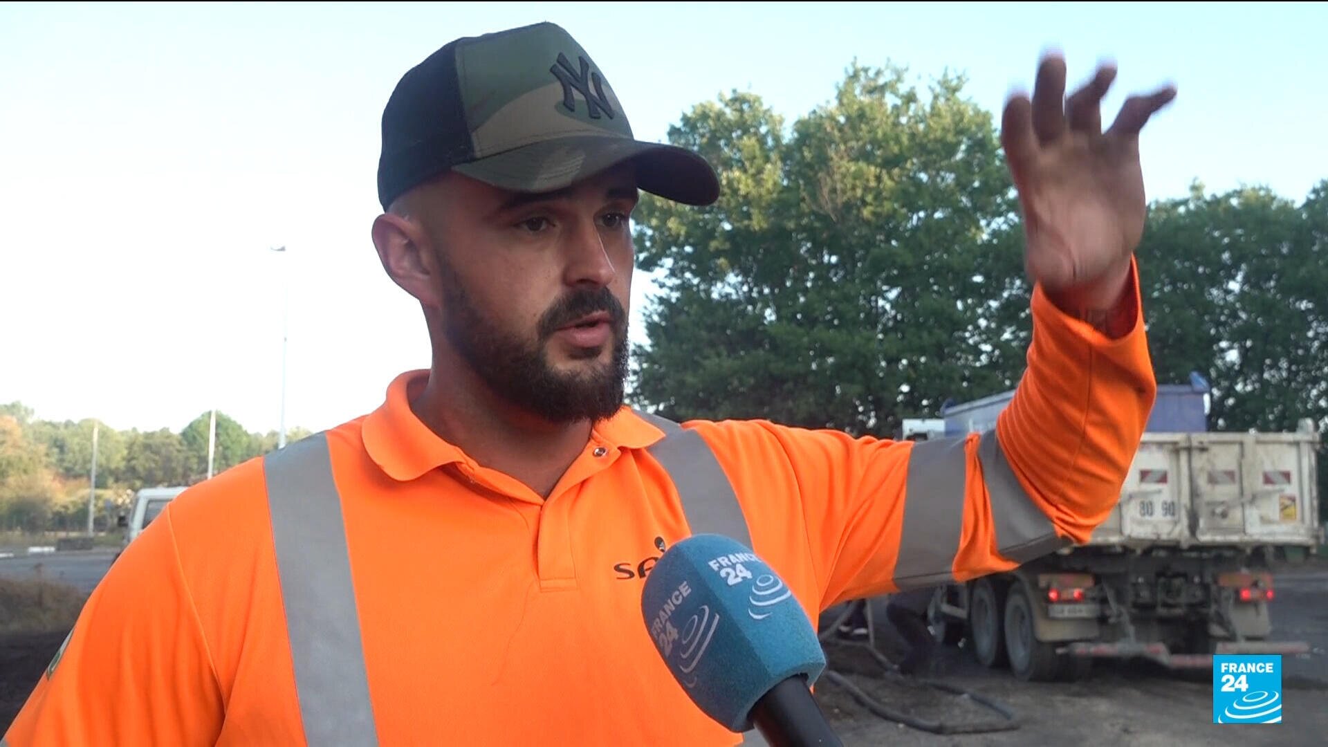 How Bordeaux locals are volunteer to help firefighters battle monster blazes