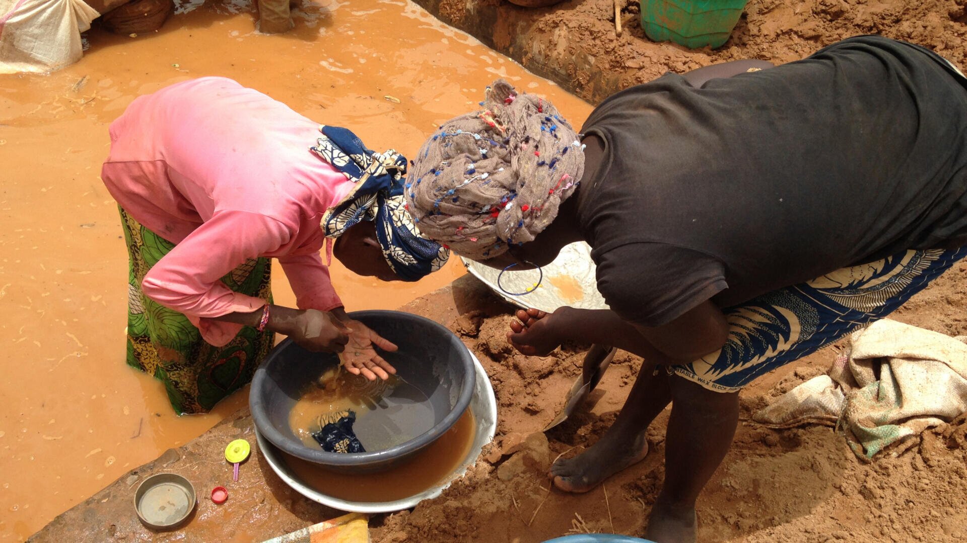 Central African Republic gold mine collapse kills more than 100