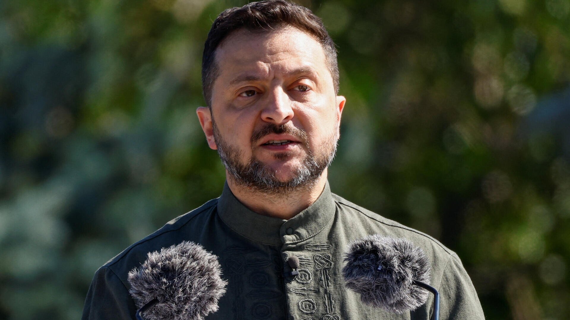 President Zelensky says having elections in Ukraine would 'destroy the country