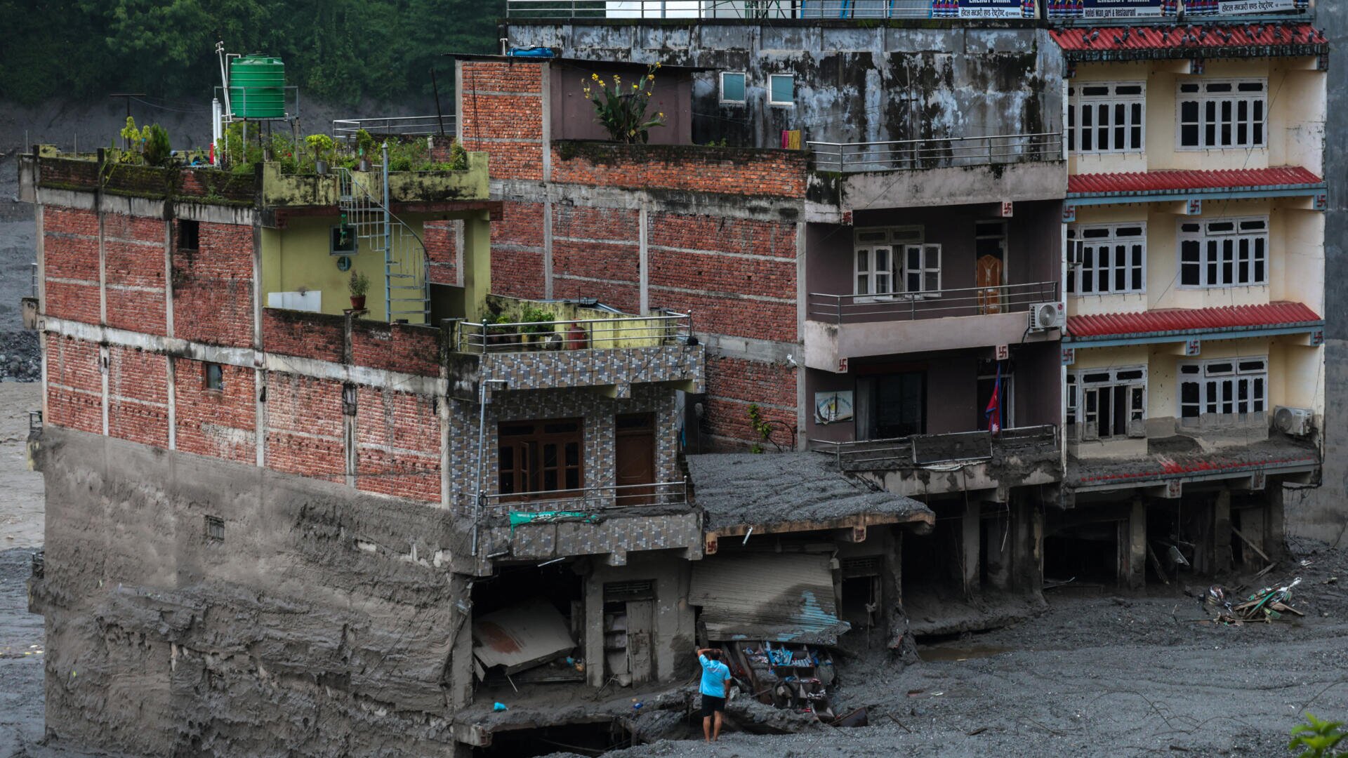 Nepal-Tibet floods live: Death toll passes 600, nearly 3,000 people missing