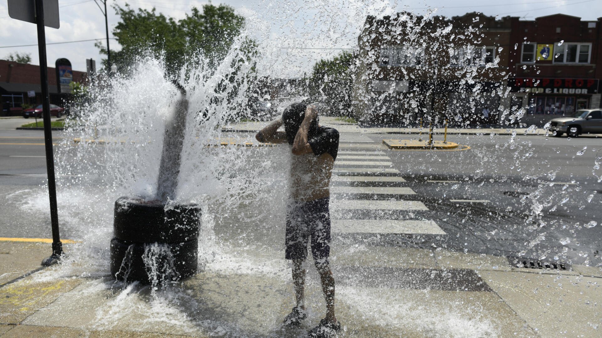 Strong El Nino 'adding fuel to a planet already on fire', warns UN chief