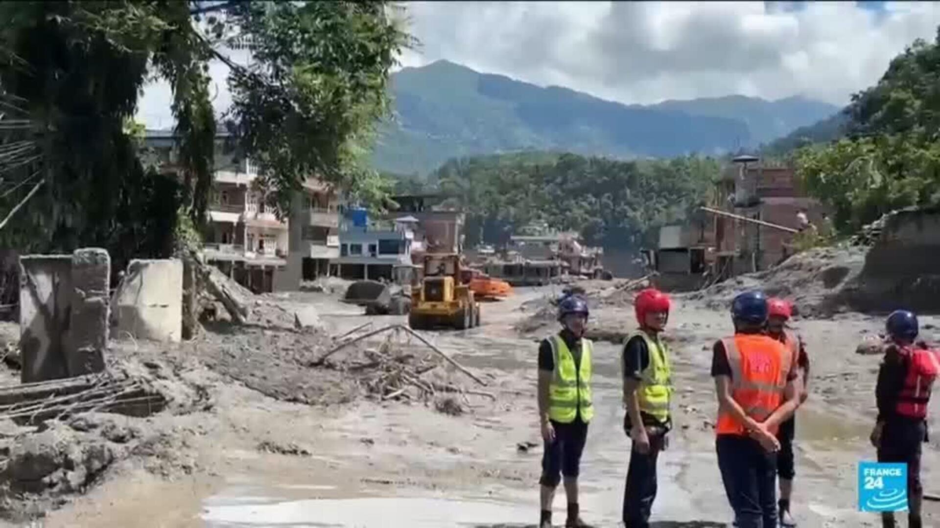 Countries send rescue teams to Nepal to search for missing tourists