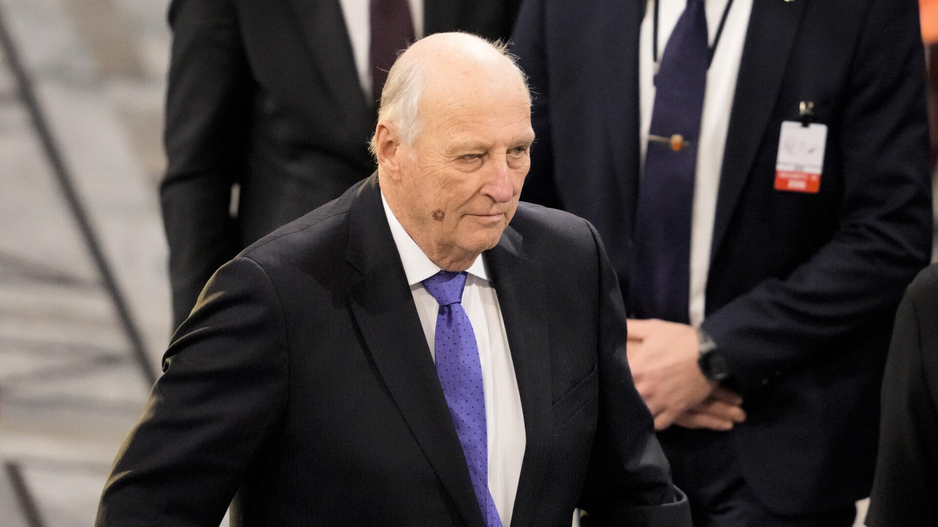 Norway mourns King Harald as Haakon prepares to take the throne