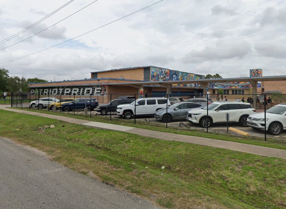 Houston police investigate death at southeast Houston middle school