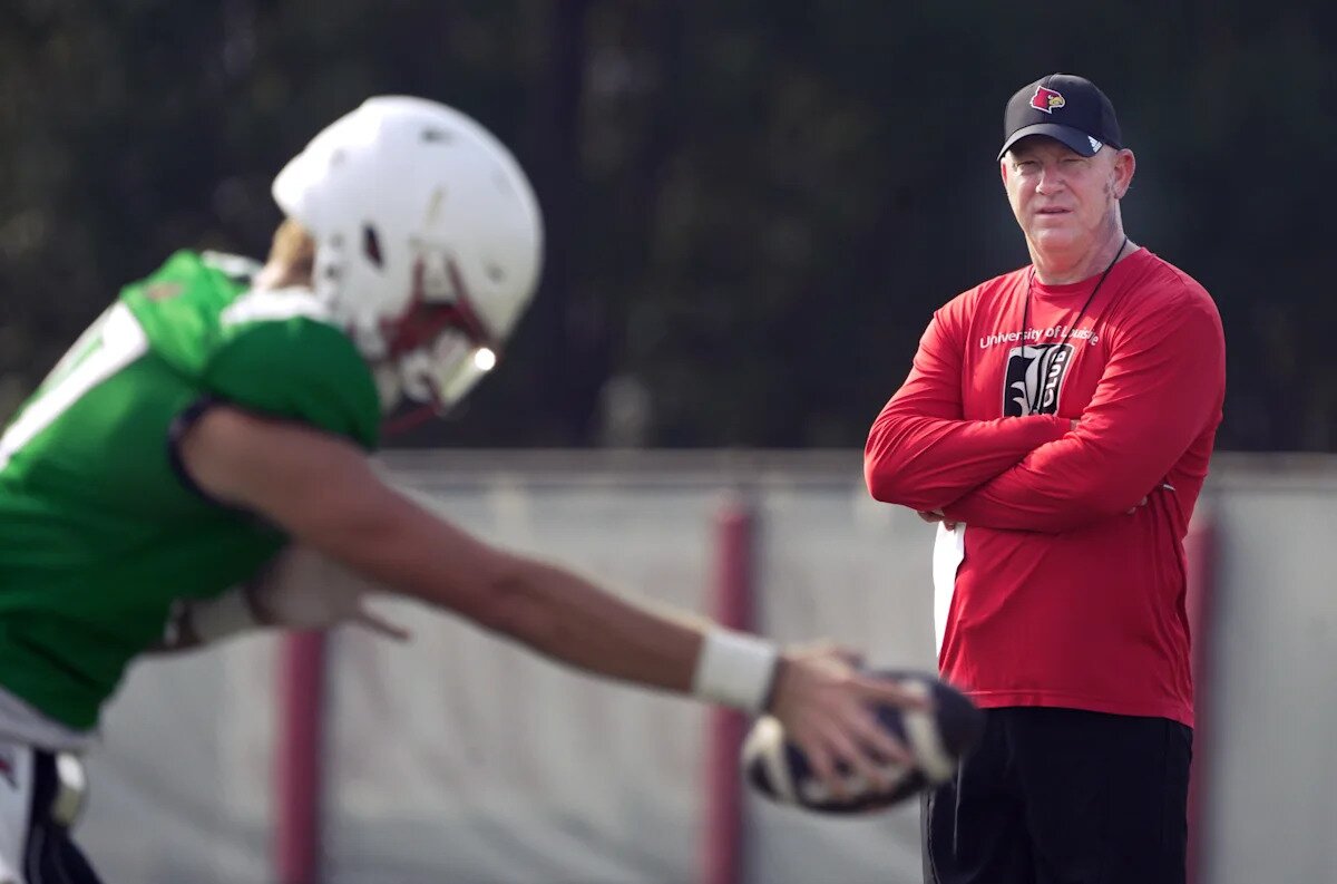 How Louisville football coach Jeff Brohm has fared against SEC teams