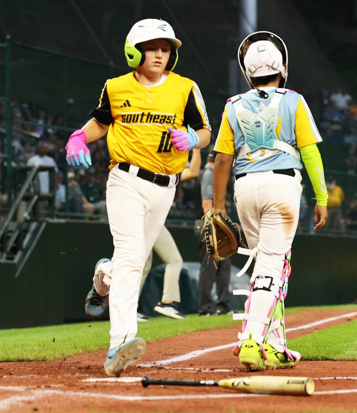 Watch Brooks Cameron's walk-off hit to keep Alabama alive in Little League World Series