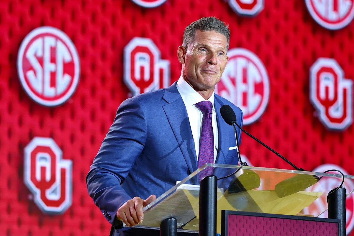 How hot is Oklahoma head coach Brent Venables' seat in 2026?