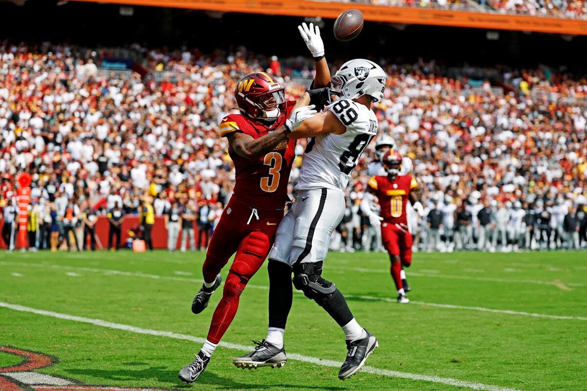 Former Commanders starter visits AFC South team