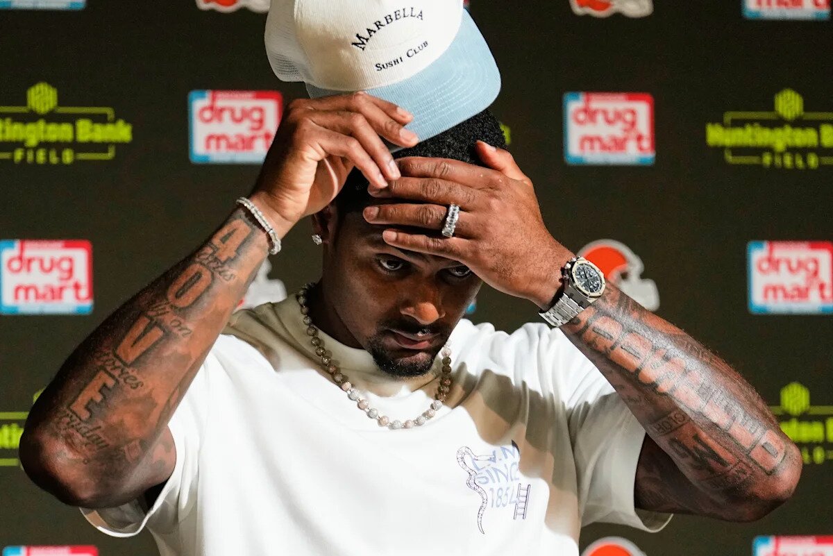 Deshaun Watson calls booing by Browns fans "disrespectful' and "personal," QB feels love on road