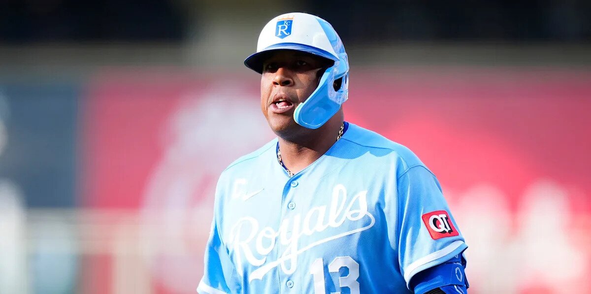 The Royals' Salvador Perez had a hilarious reaction to his first stolen base in 5 years