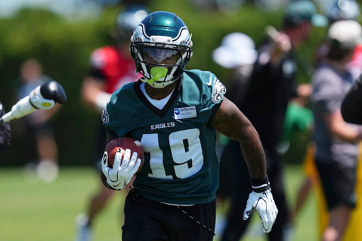 Eagles cut tracker, latest moves as NFL trims to 53-man roster