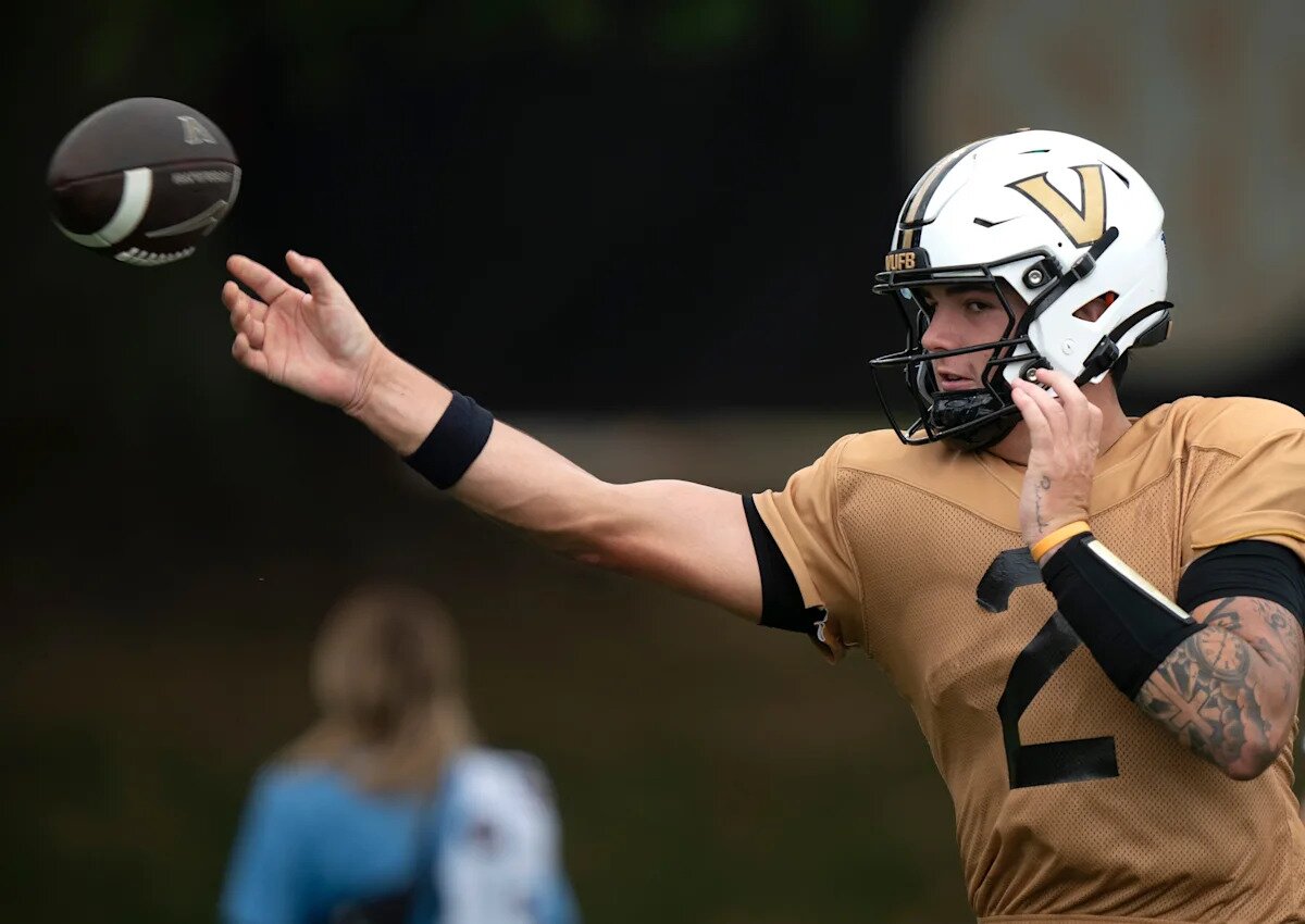 Why didn't Jared Curtis win the Vanderbilt QB battle? 1 reason stands out