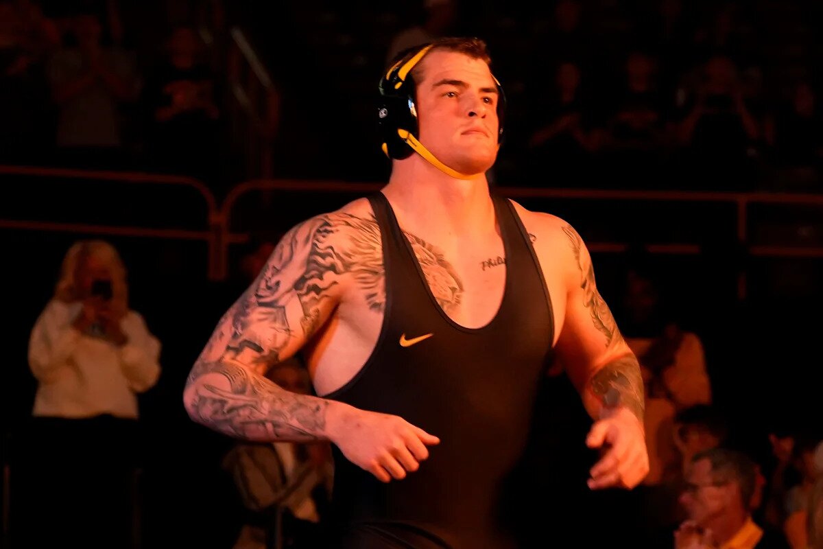 Ben Kueter won't be on Iowa football roster for 2026 season