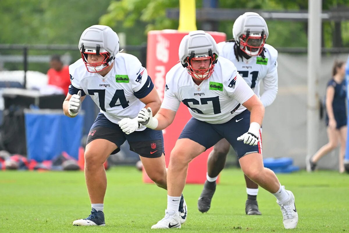 Patriots offensive line suffers another blow, vet OL done for season
