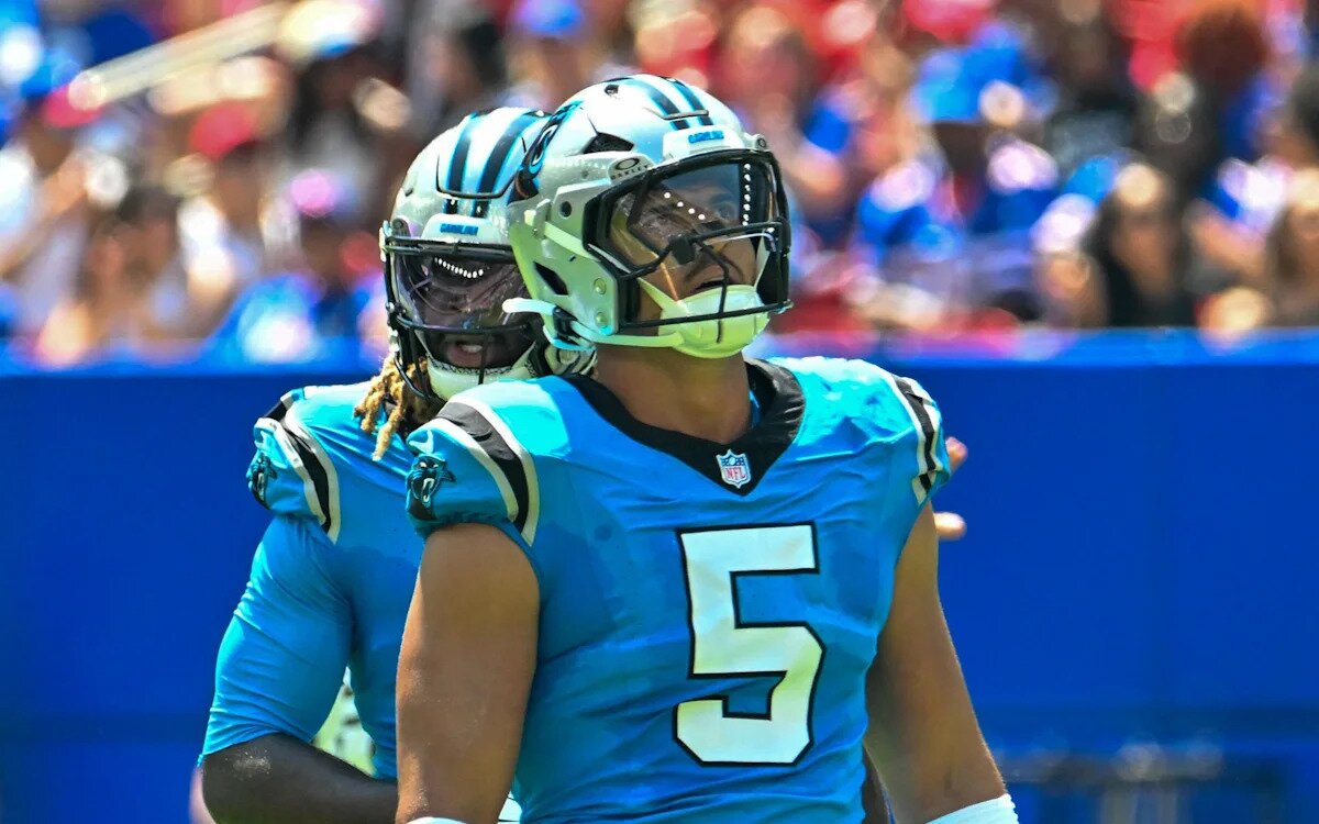 Panthers' big FA adds impress in preseason debut: Fans react to Jaelan Phillips, Devin Lloyd