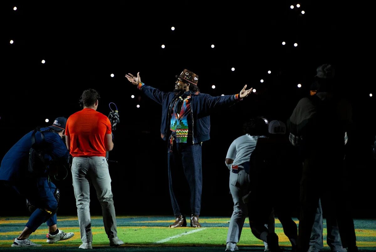 An Auburn legend will serve as honorary captain for Aflac Kickoff Game
