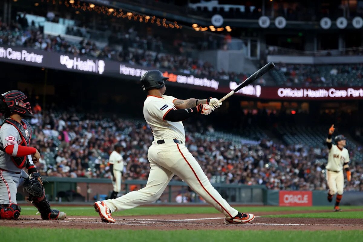 Rafael Devers hits three-run homer to highlight Giants' 5-0 win over Reds, San Francisco ends skid