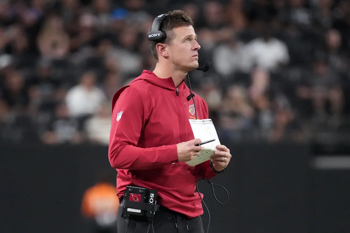 Watch Cardinals coach Mike LaFleur's victory speech