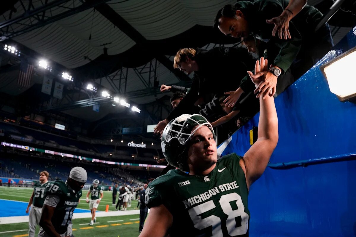 Michigan State offensive lineman talks position change