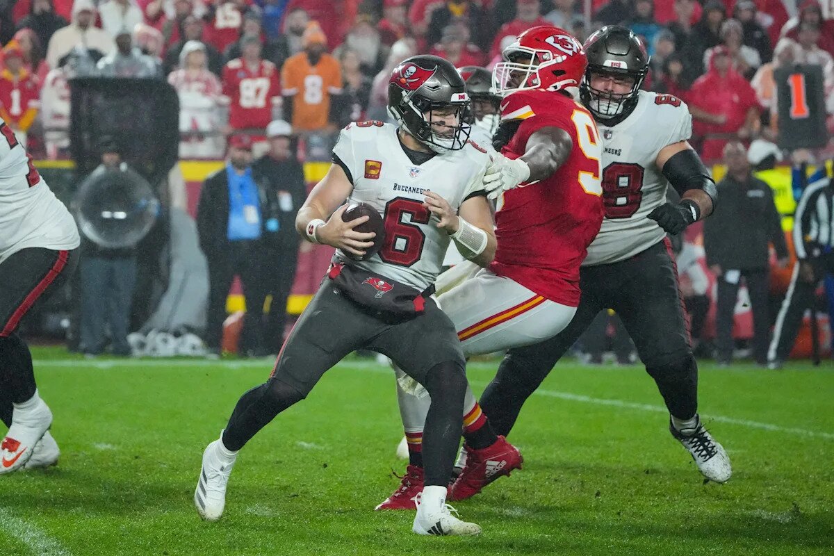 Where to watch Chiefs-Bucs game tonight live. Time, streaming, NFL schedule