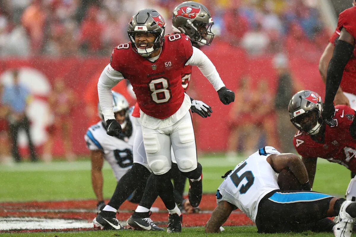 SirVocea Dennis listed as a starter for the Bucs, but for how long?