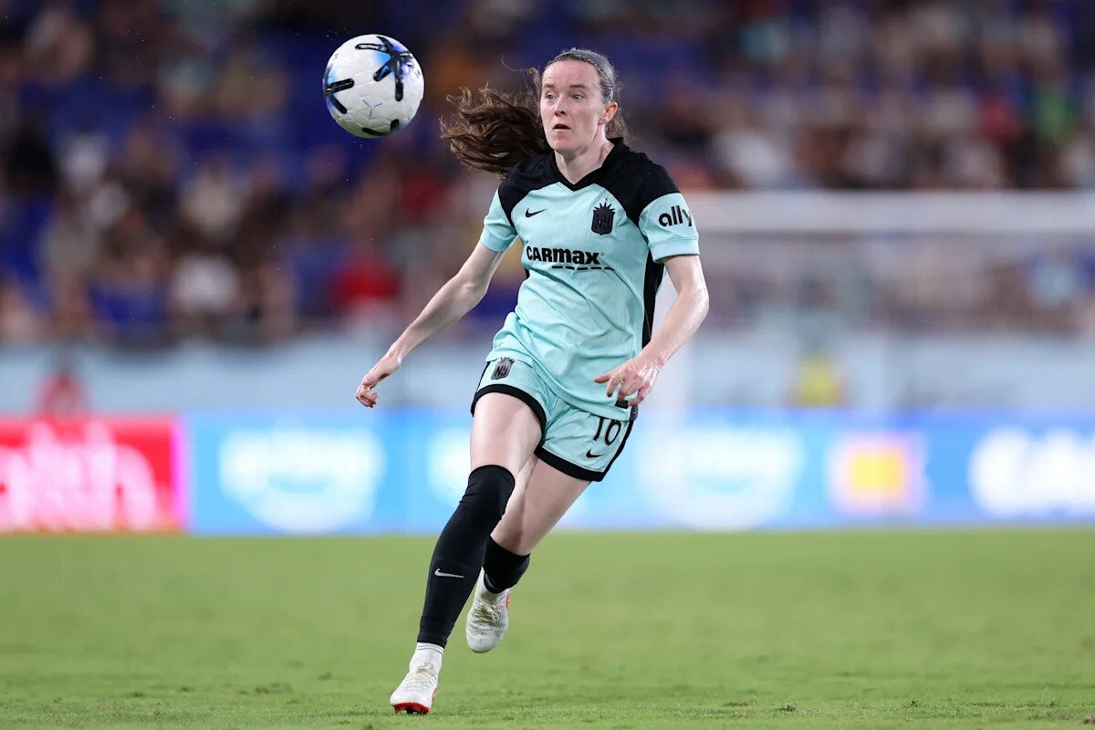 USWNT, Gotham FC midfielder Rose Lavelle exits match after head injury