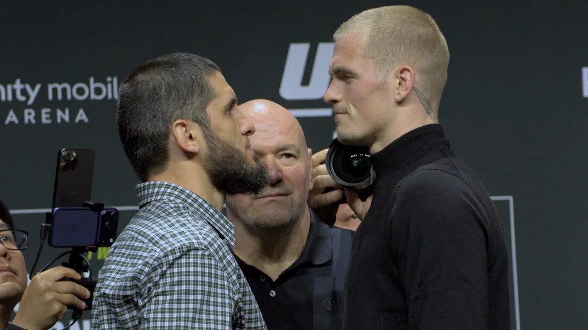 UFC 330 video: Islam Makhachev, Ian Machado Garry face off at press conference