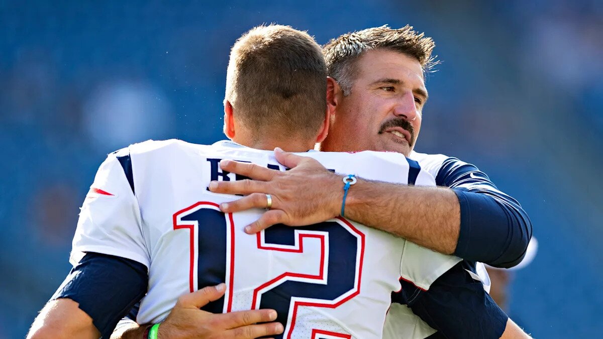 Mike Vrabel wasn't bothered by Tom Brady's "no dog in the fight" remark before the Super Bowl