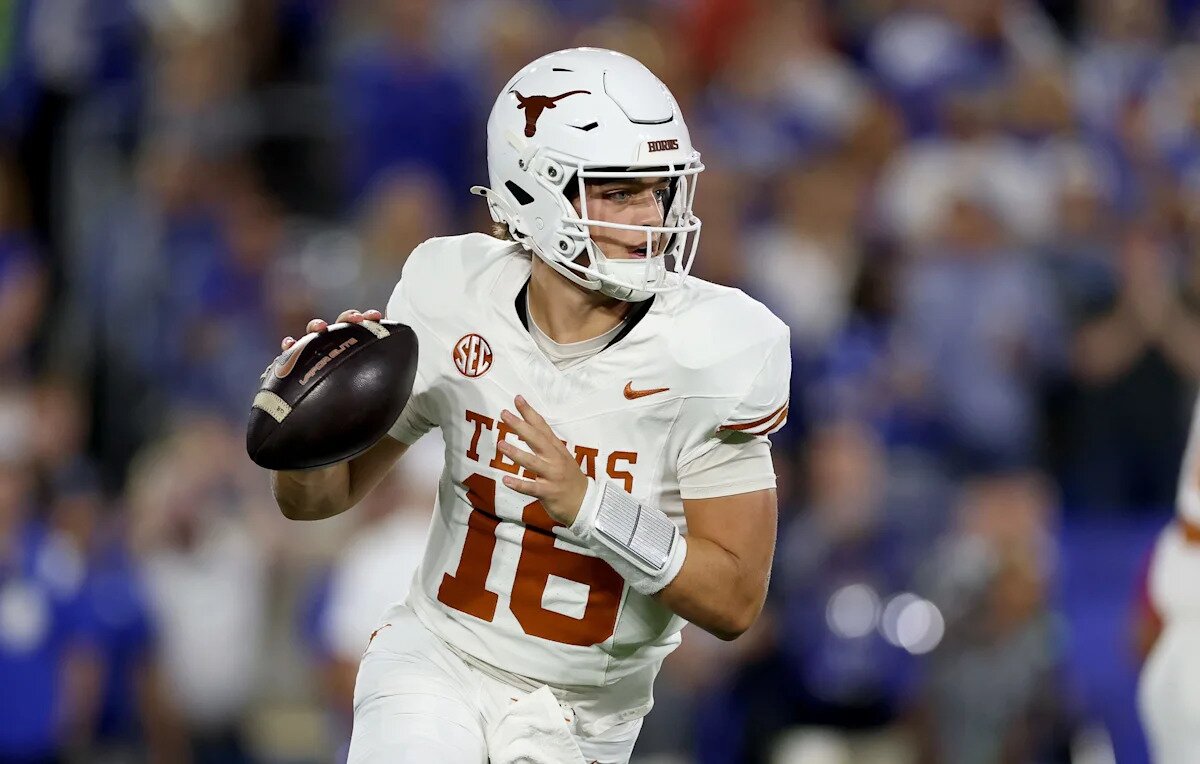 Will Arch Manning stay at Texas next year to avoid the Browns?