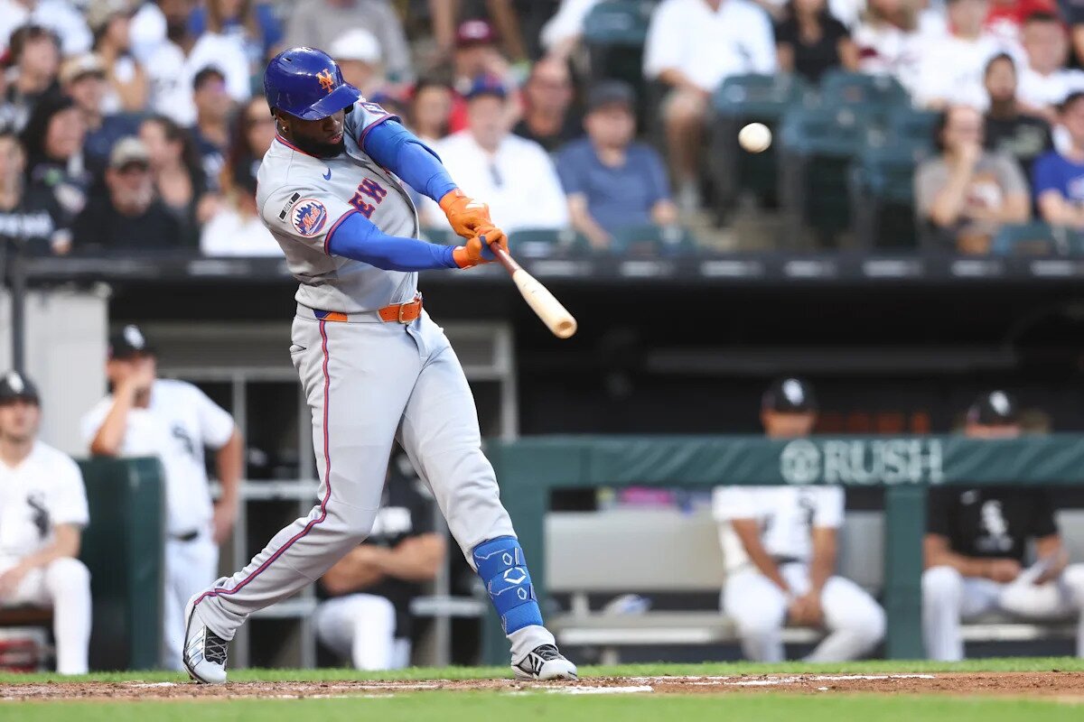 Luis Robert Jr. homers twice against his former team as Mets beat White Sox 10-5