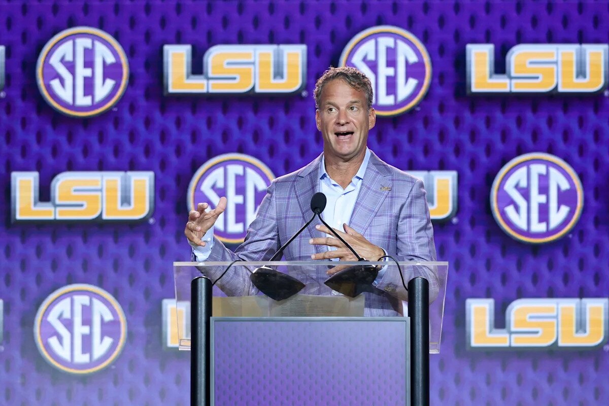 Social media reacts to LSU adding Dae'Quan Wright and Zxavian Harris
