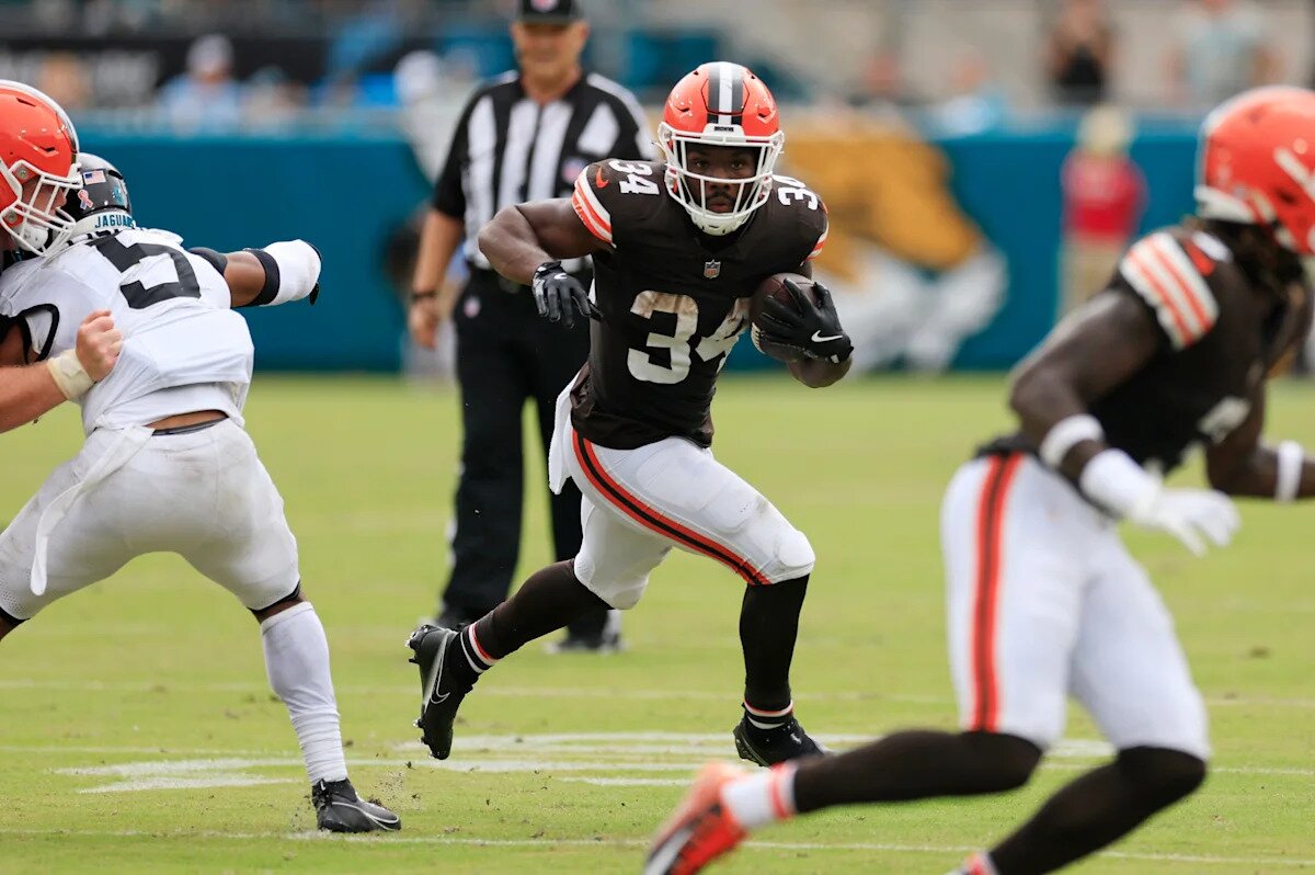 Commanders trim running back room with the release of one veteran