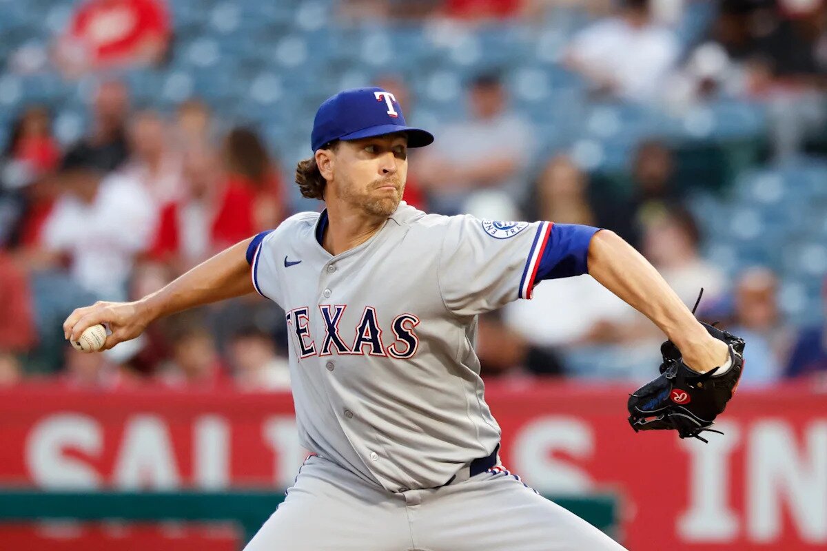 Rangers pitcher Jacob deGrom leaves start against Angels because of right triceps fatigue